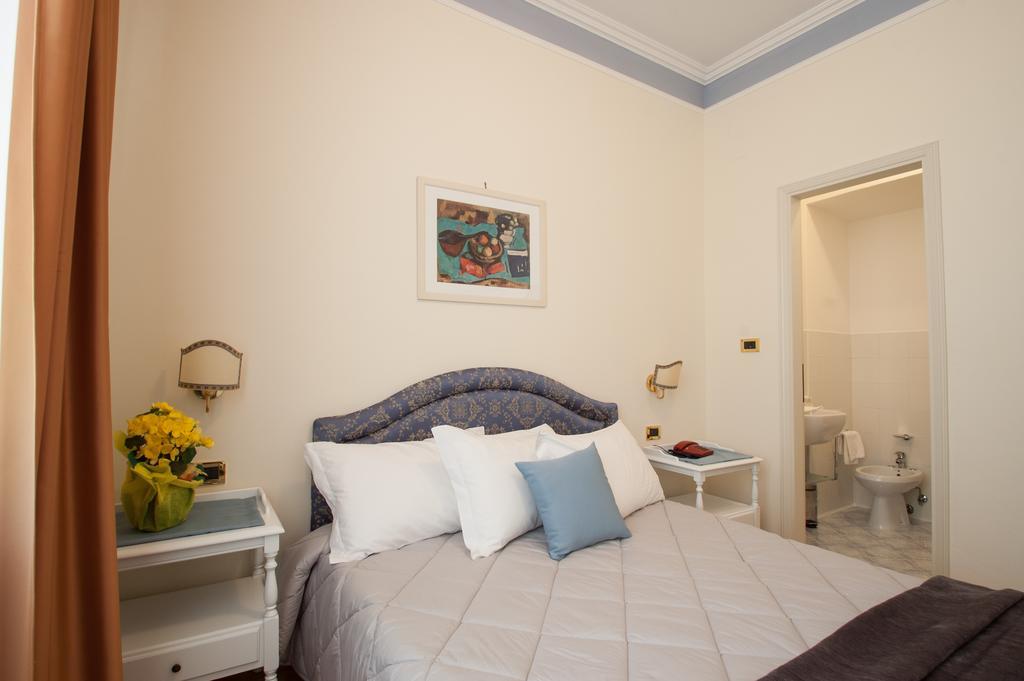 Hotel Villa Erica Grado Exterior photo